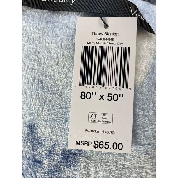 Vera Bradley Throw Blanket in Fleece - MERRY MISCHIEF SNOW DAY - Picture 4 of 5